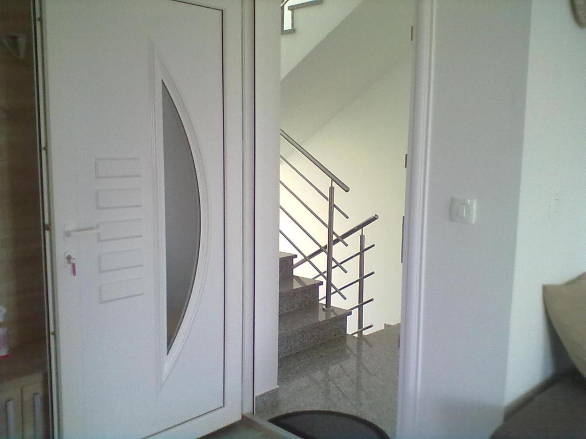 Apartman Mihalj Zadar-Rtina Miletici Bagian luar foto